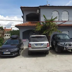 Miki Apartmán Fažana