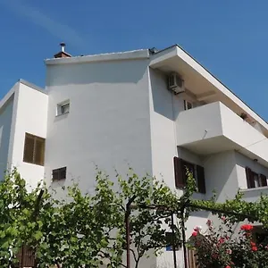 Dolac Apartmán Sveti Filip i Jakov